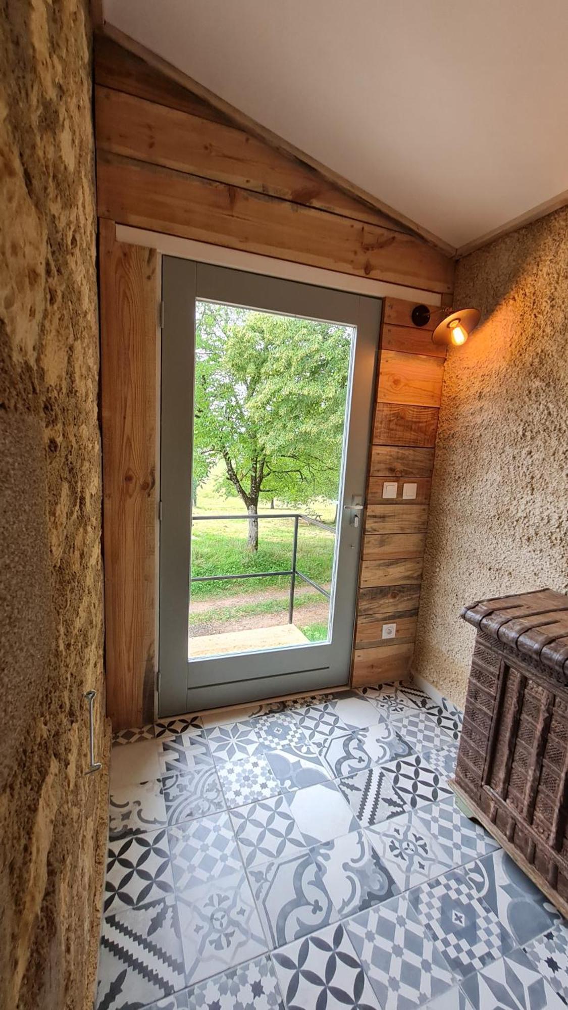 Villa La Belle Petite Ferme Rosiers De Julliac 19350 à Le Bos Extérieur photo